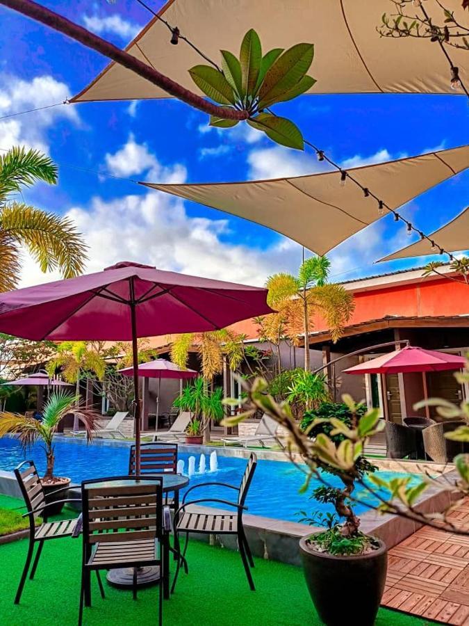 Villa Abadi Resort Pantai Cenang  Kültér fotó